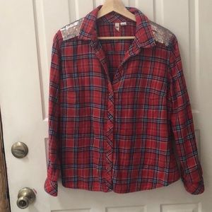 Women’s plaid shirt
